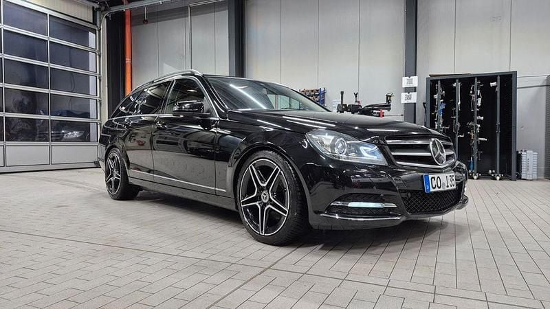Gebraucht Mercedes C350 Avantgarde 265 PS (194 kW) 2012 Schwarz Kombi