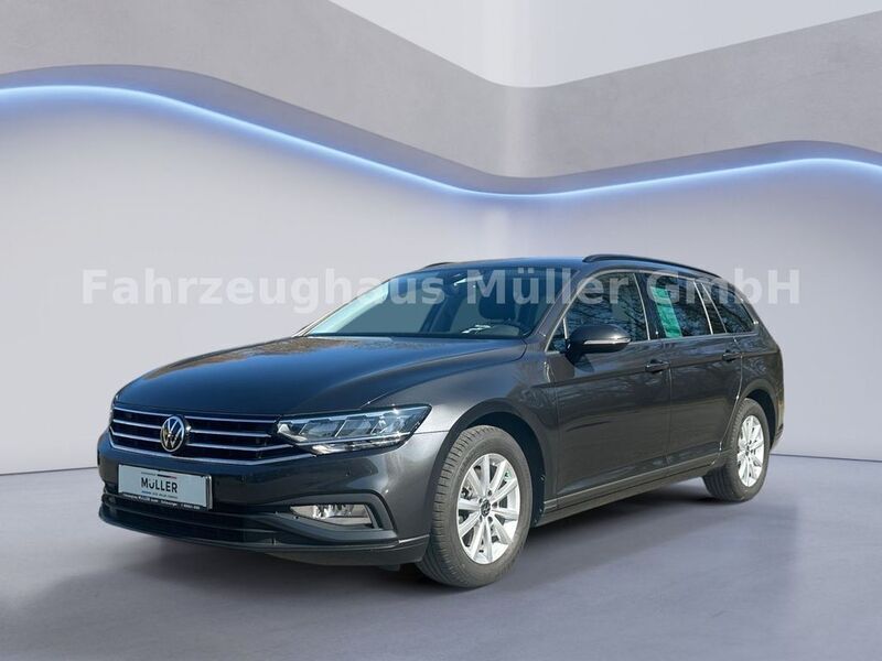 Grau Gebraucht 2022 VW Passat Basis Kombi | 17.690 € (Superpreis) - Bild 1/4