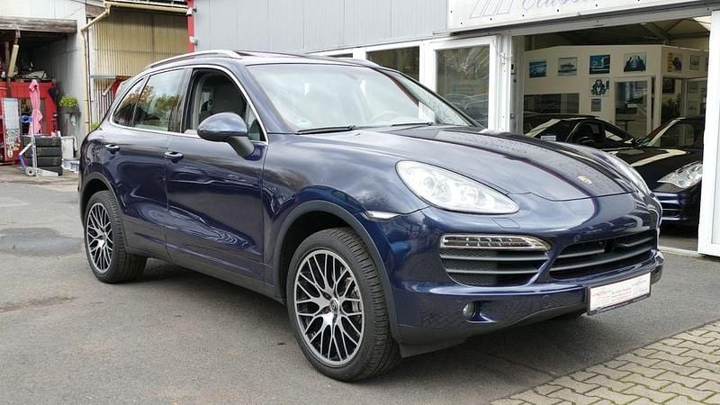 Blau Gebraucht 2011 Porsche Cayenne S SUV | 23.900 € (Fairer Preis) - Bild 1/4