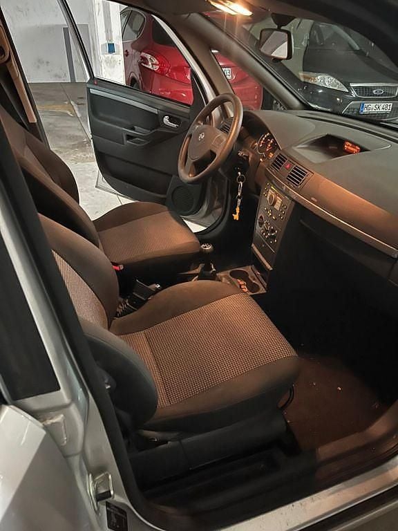 Gebraucht Opel Meriva Edition 105 PS (77 kW) 2009 Van / Kleinbus