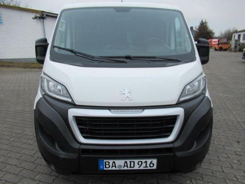 Gebraucht Peugeot Boxer 144 PS (105 kW) 2019 Weiß Van
