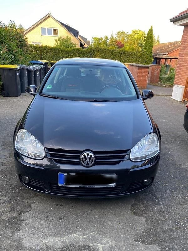 Schwarz Gebraucht 2006 VW Golf V Kleinwagen | 2.200 € (Fairer Preis) - Bild 1/4
