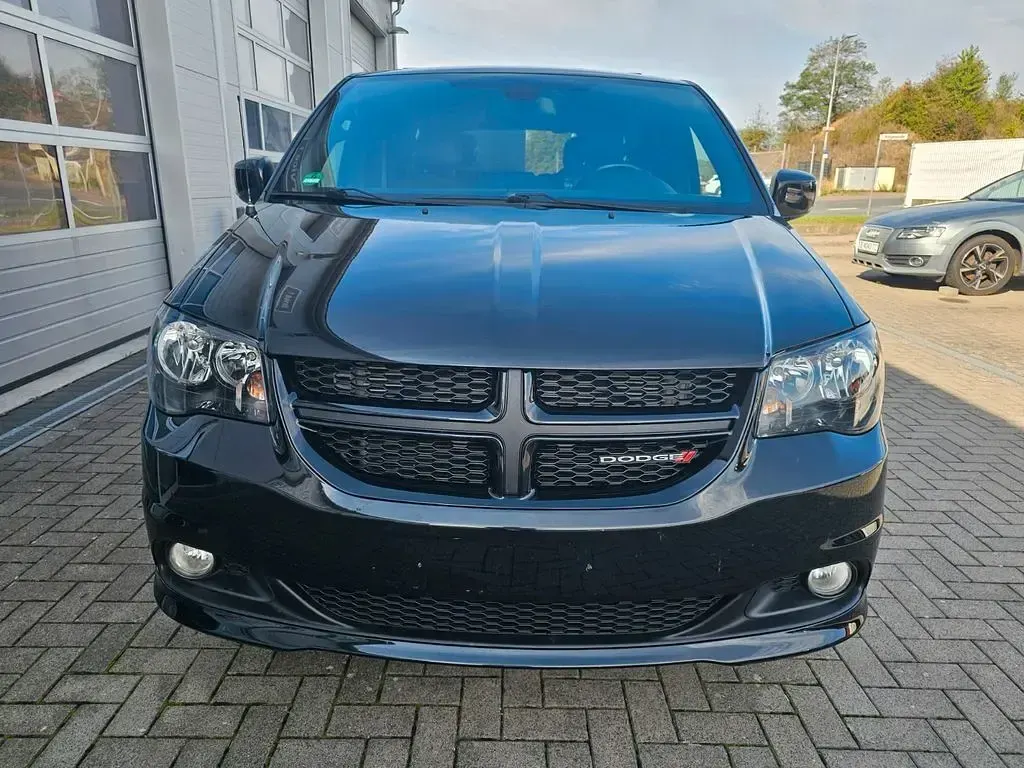 Gebraucht Dodge Grand Caravan 287 PS (211 kW) 2019 Schwarz Van / Kleinbus