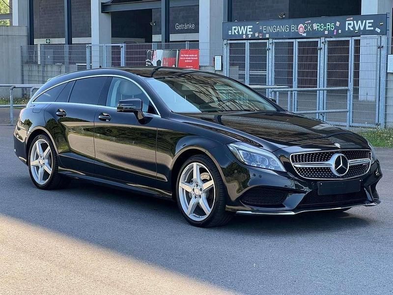 Obsidianschwarz Gebraucht 2016 Mercedes CLS350 AMG line Kombi | 18.900 € (Guter Preis) - Bild 1/4