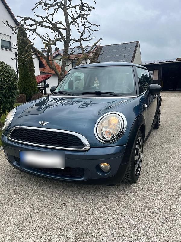 Blau Gebraucht 2009 Mini ONE Kleinwagen | 2.950 € - Bild 1/4