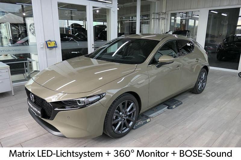 Neu Mazda 3 Exclusive 140 PS (102 kW) 2025 Beige Limousine