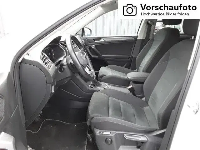 Gebraucht VW Tiguan Allspace Elegance 200 PS (147 kW) 2023 Weiß SUV