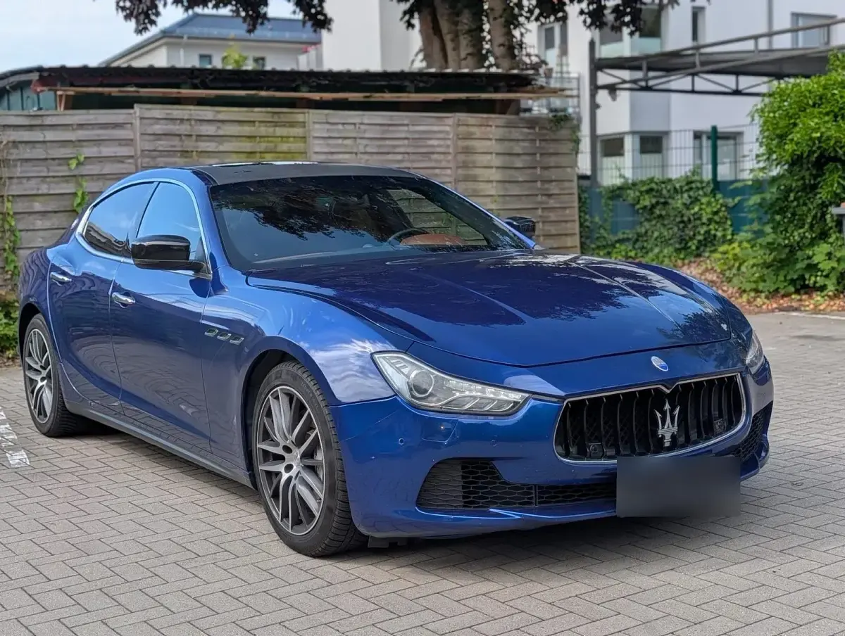 Gebraucht Maserati Ghibli 275 PS (202 kW) 2015 Blau Limousine