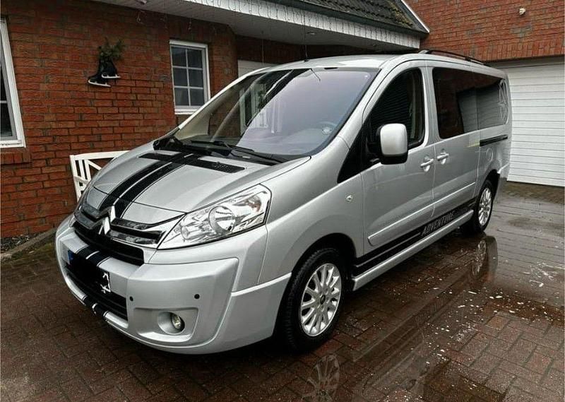 Second-hand Citroën Jumpy 163 CP (119 kW) 2015 Argintiu Monovolum