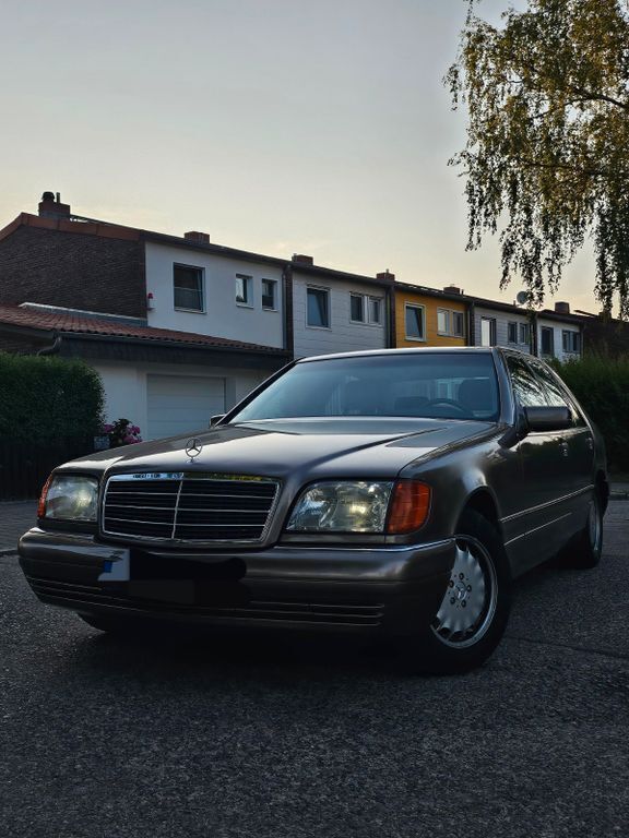Beige Gebraucht 1996 Mercedes S500 Limousine | 8.333 € - Bild 1/4