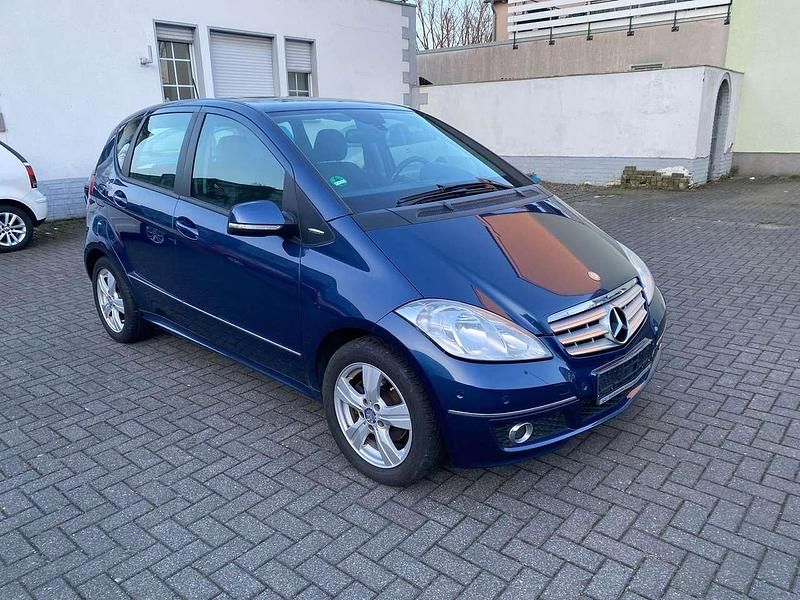 Gebraucht Mercedes A150 Avantgarde 95 PS (69 kW) 2009 Blau Limousine