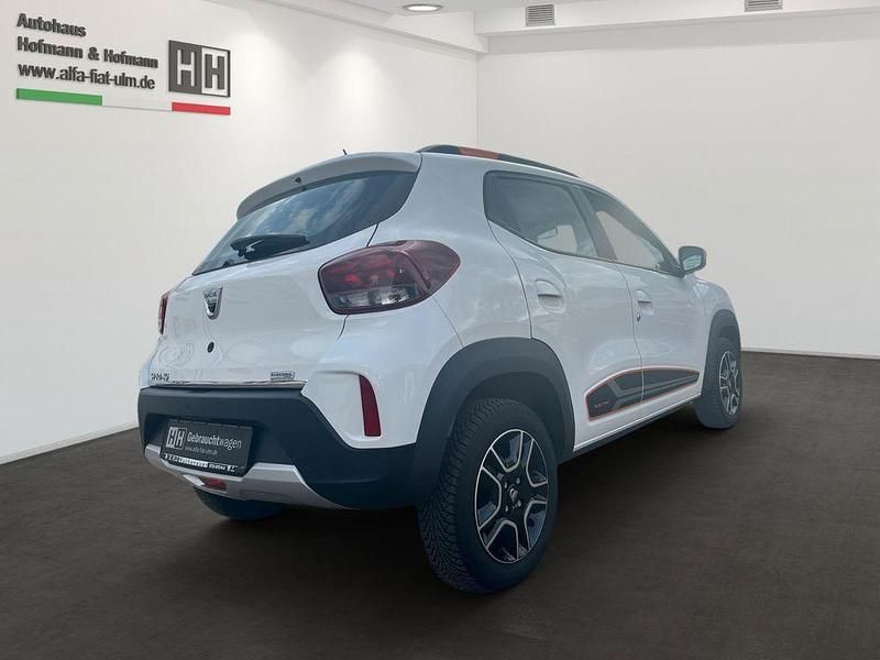 Gebraucht Dacia Spring Comfort Plus 33 kW (45 PS) 2021 Weiß Kleinwagen