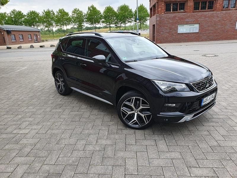 Schwarz Gebraucht 2018 Seat Ateca 4Drive SUV | 22.900 € (Fairer Preis) - Bild 1/4