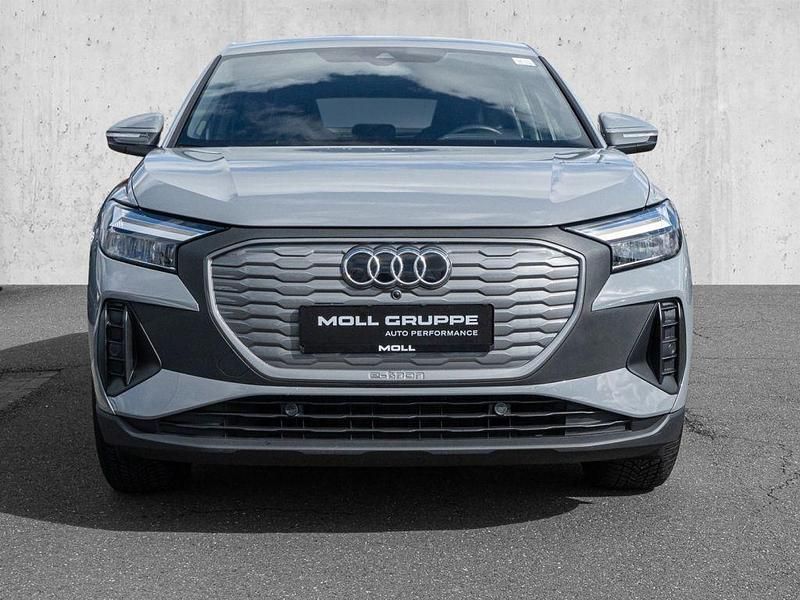 Gebraucht Audi e-tron 150 kW (204 PS) 2022 Kieselgrau SUV
