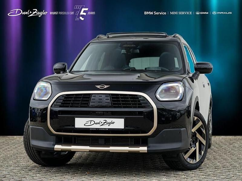 Midnight black metallic Gebraucht 2024 Mini Cooper Countryman Favoured SUV | 38.999 € (Fairer Preis) - Bild 1/4