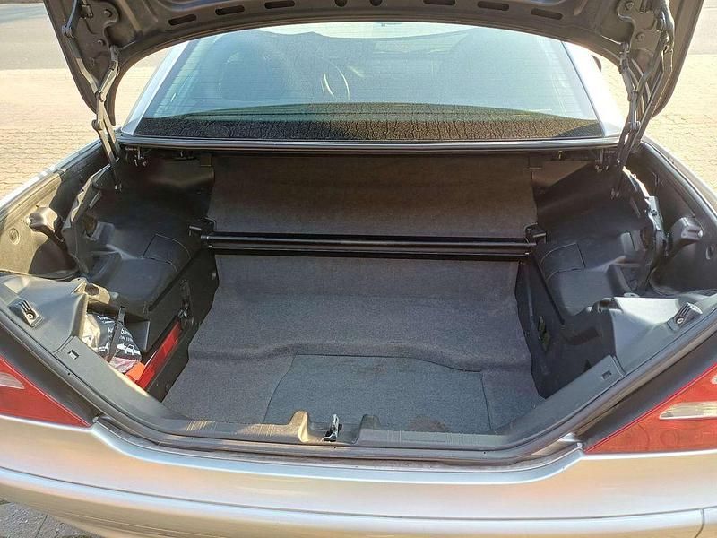 Gebraucht Mercedes SLK200 163 PS (119 kW) 2004 Silber Cabrio