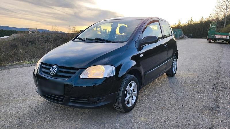Second-hand VW Fox 54 CP (39 kW) 2006 Negru Hatchback