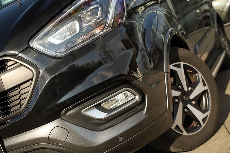 Gebraucht Ford Tourneo 185 PS (136 kW) 2021 Schwarz Kombi