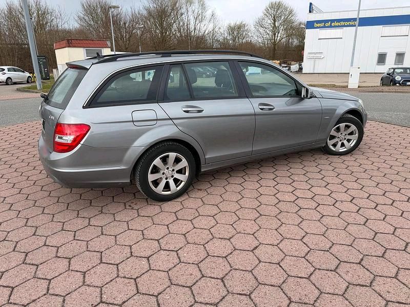 Gebraucht Mercedes C180 120 PS (88 kW) 2011 Kombi