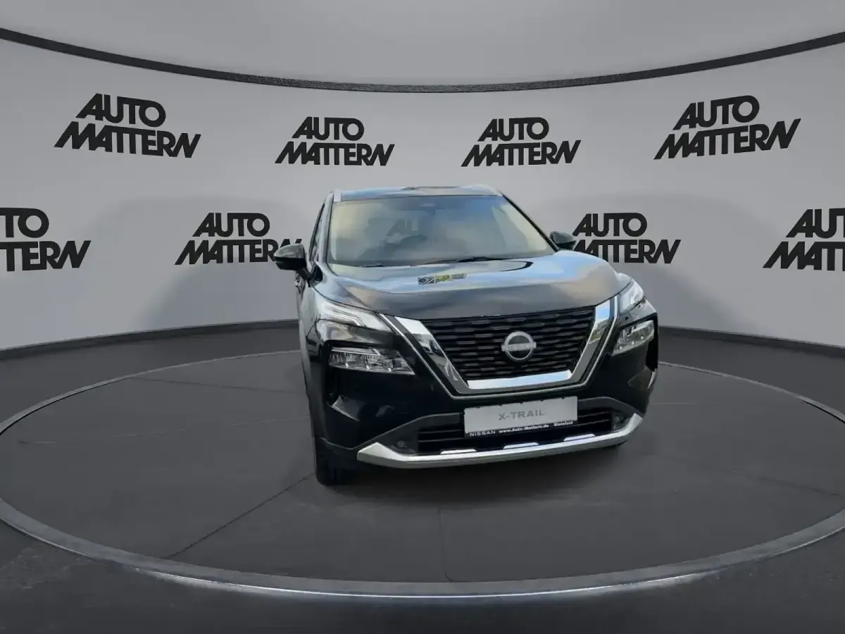 Neu Nissan X-Trail Tekna+ 163 PS (119 kW) 2025 Schwarz SUV