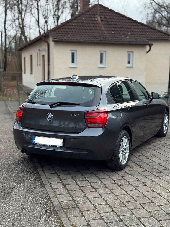 Gebraucht BMW 118 Sport Line 170 PS (125 kW) 2014 Grau Kleinwagen