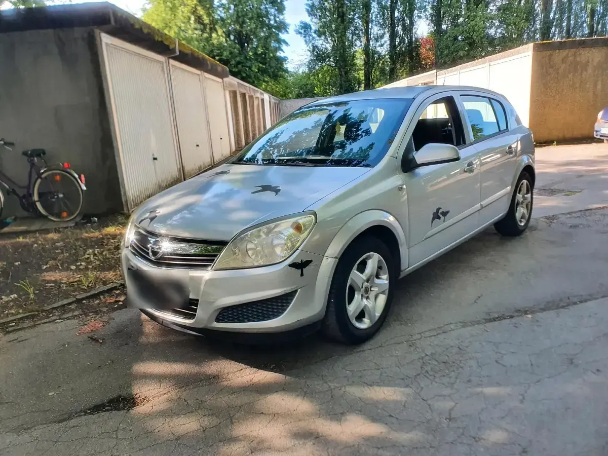 Gebraucht Opel Astra 90 PS (66 kW) 2007 Silber Limousine