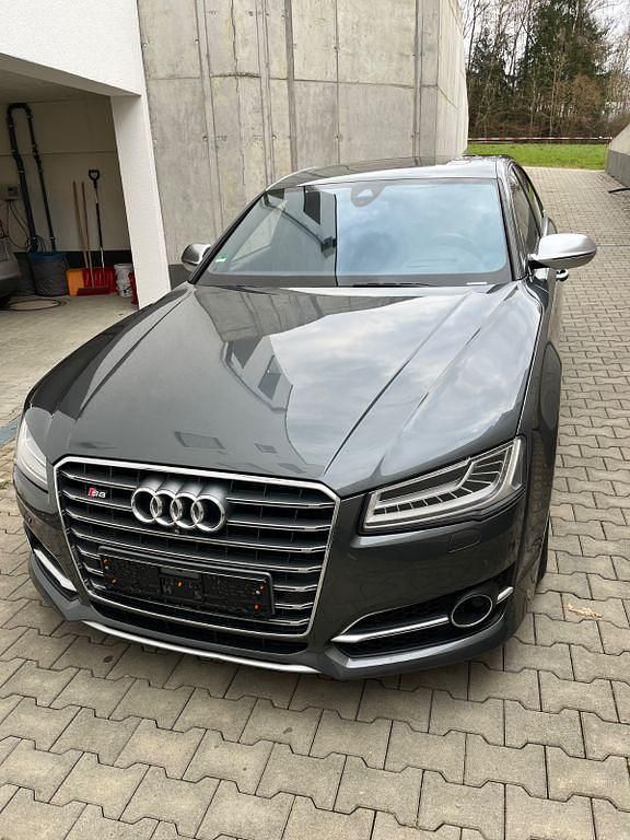 Gebraucht Audi S8 Sport 519 PS (381 kW) 2017 Grau Limousine