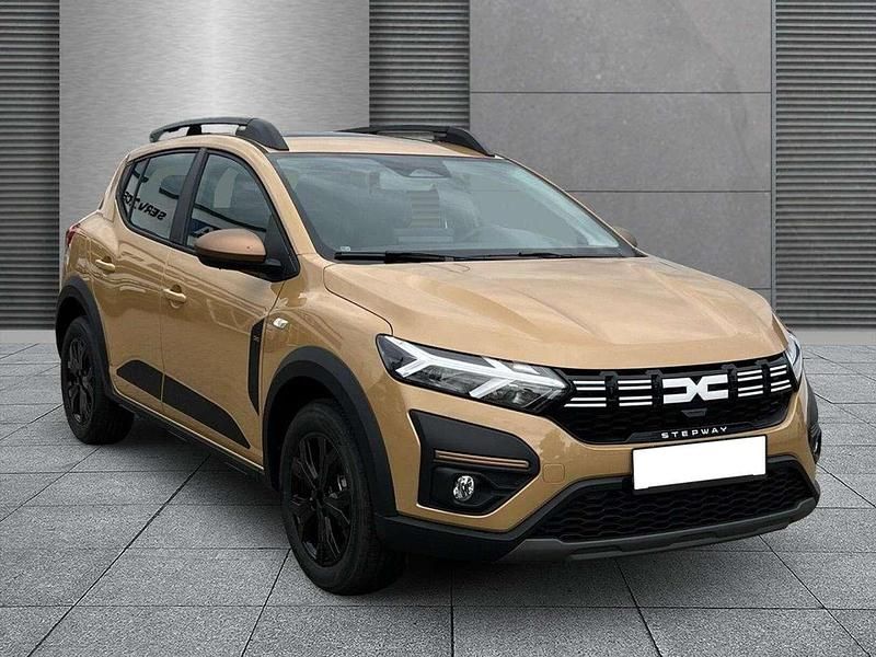 Safaribeige Neu 2025 Dacia Sandero Extreme Kleinwagen | 20.972 € (Fairer Preis) - Bild 1/4