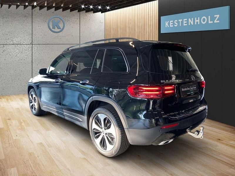 Gebraucht Mercedes GLB200 Progressive 150 PS (110 kW) 2024 Schwarz SUV
