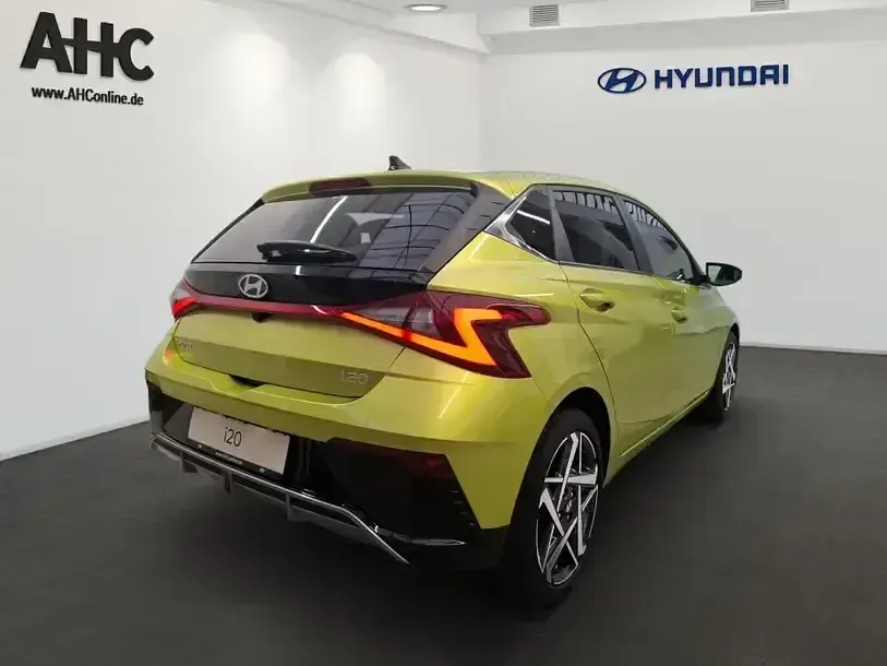 Neu Hyundai i20 Prime 101 PS (74 kW) 2025 Grün lucid lime Limousine