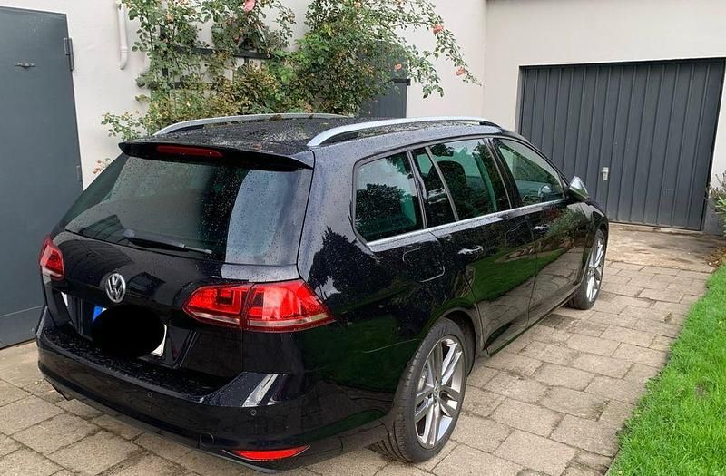 Gebraucht VW Golf VII Highline 140 PS (102 kW) 2014 Schwarz Kombi