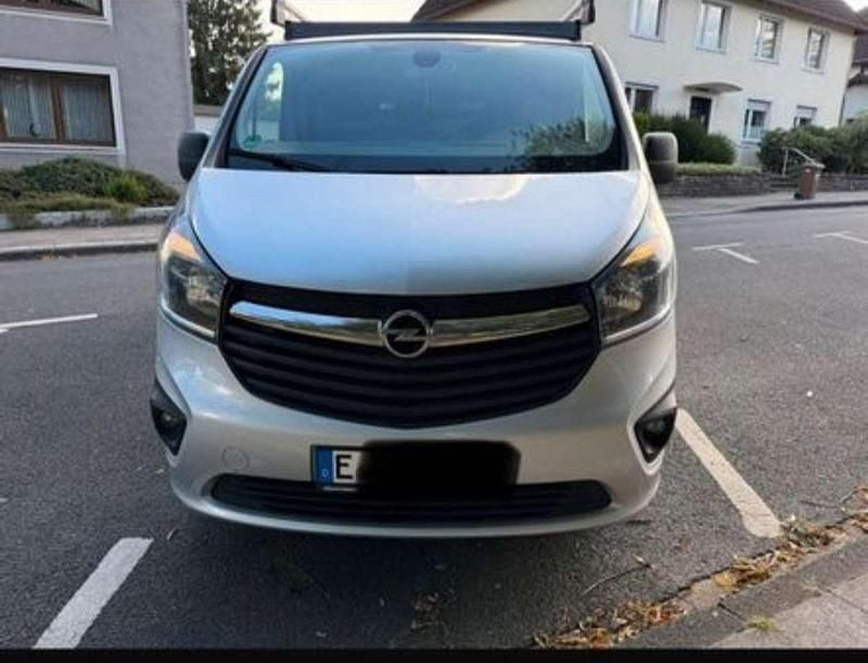 Gebraucht Opel Vivaro S 125 PS (91 kW) 2017 Grau Van / Kleinbus
