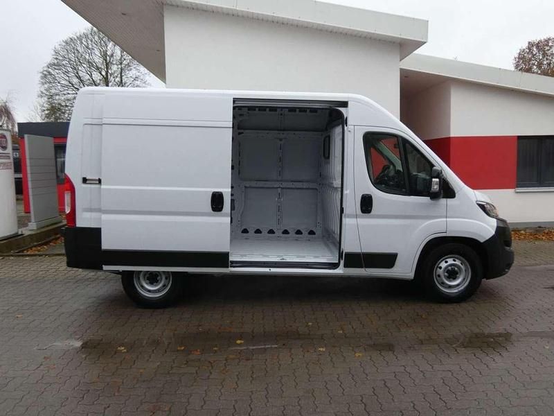 Gebraucht Fiat Ducato 140 PS (102 kW) 2024 Weiß Van