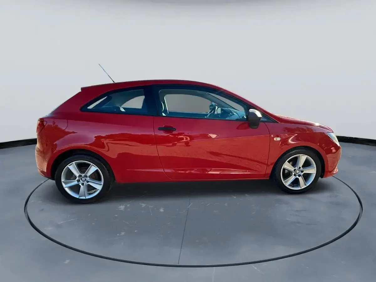 Gebraucht Seat Ibiza SC Reference 69 PS (50 kW) 2014 Rot Kleinwagen