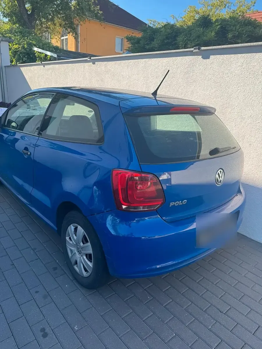 Gebraucht VW Polo 70 PS (51 kW) 2011 Blau Kleinwagen