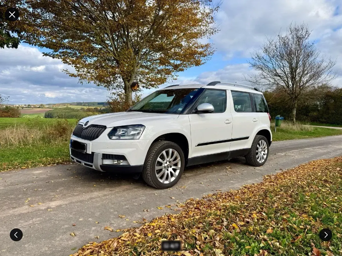 Gebraucht Skoda Yeti Ambition 110 PS (80 kW) 2015 Weiß SUV