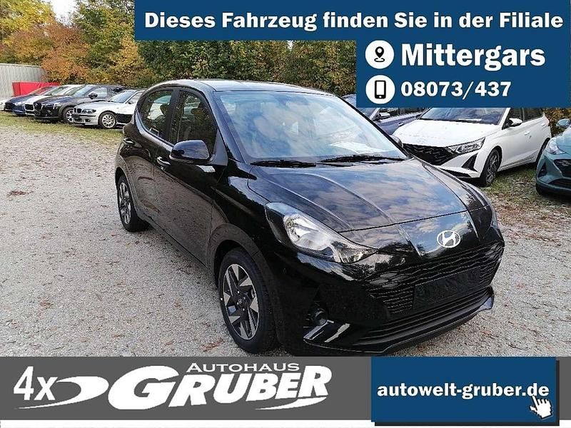 Phantom black Neu 2025 Hyundai i10 Trend Kleinwagen | 19.299 € (Fairer Preis) - Bild 1/4