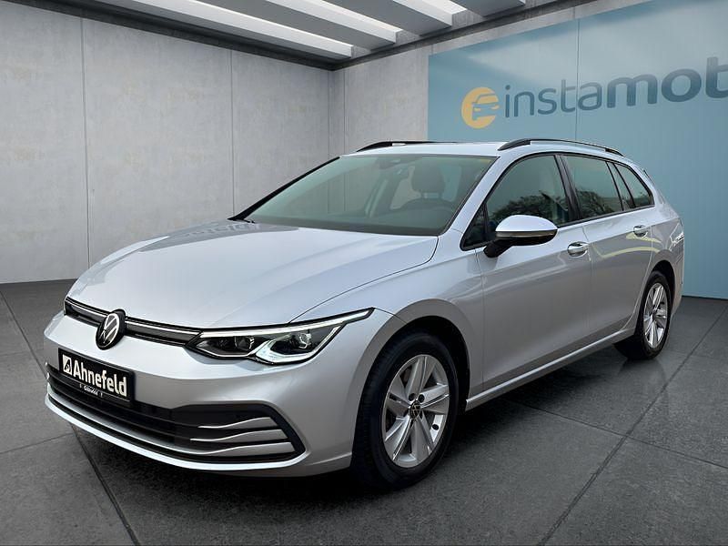 Silber Gebraucht 2022 VW Golf VIII Kombi | 23.449 € (Guter Preis) - Bild 1/4