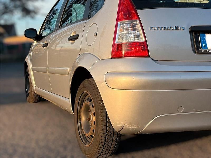 Gebraucht Citroën C3 75 PS (55 kW) 2006 Silber Kleinwagen