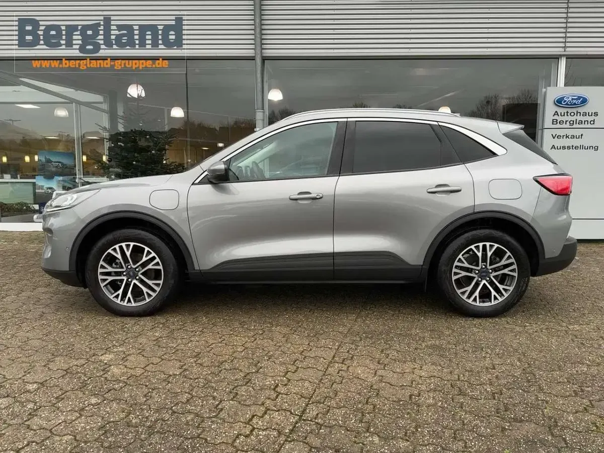 Gebraucht Ford Kuga Titanium X 224 PS (164 kW) 2024 Lackierung metallic "mineralsilber" silber SUV