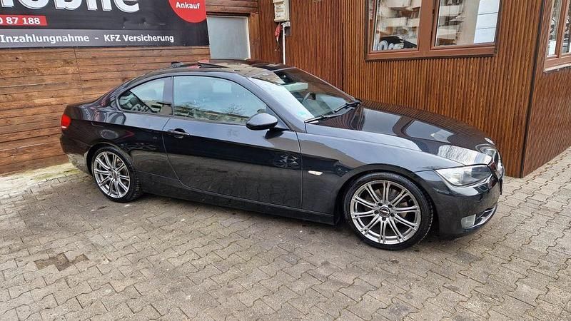 Gebraucht BMW 320 Performance 170 PS (125 kW) 2009 Schwarz Coupé