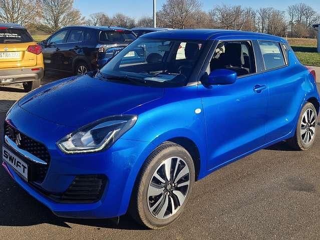 Gebraucht Suzuki Swift Club 83 PS (61 kW) 2021 Speedy blue Limousine