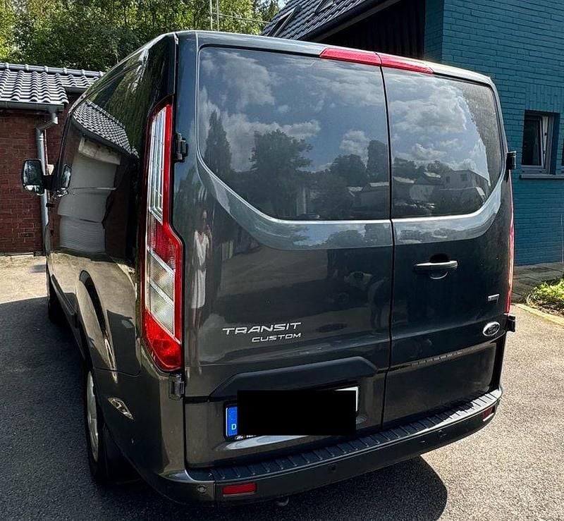 Gebraucht Ford Transit Custom 105 PS (77 kW) 2019 Grau Van / Kleinbus