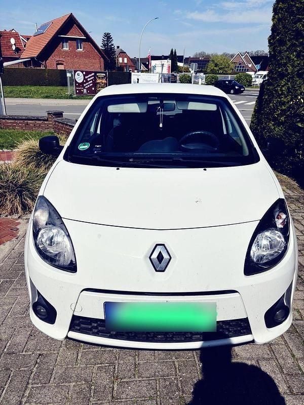 Second-hand Renault Twingo 75 CP (55 kW) 2011 Alb Hatchback