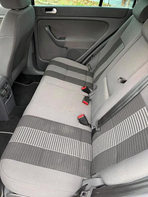 Gebraucht VW Golf VI 105 PS (77 kW) 2008 Grau Kleinwagen