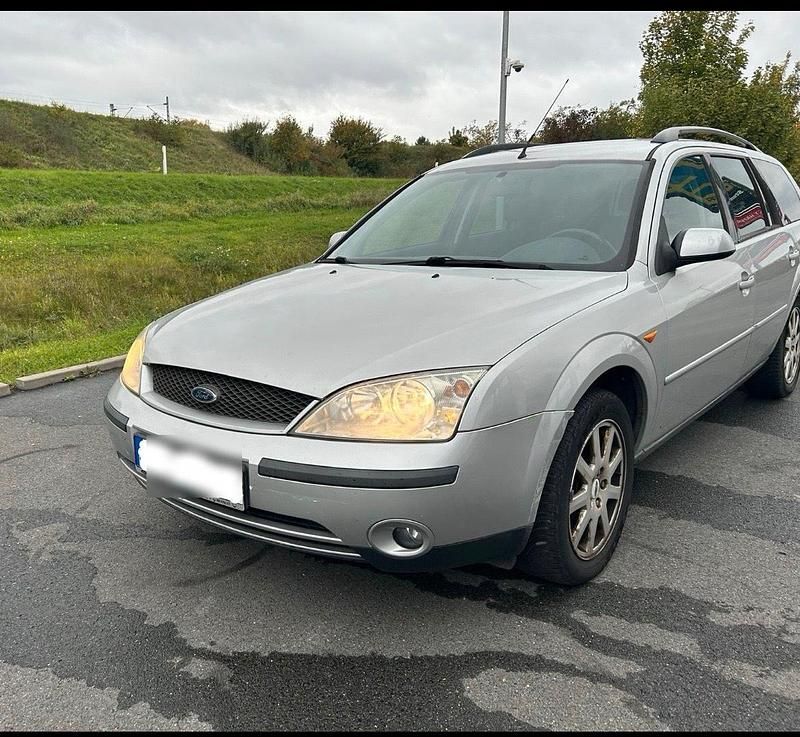 Gebraucht Ford Mondeo 145 PS (106 kW) 2003 Silber Kombi