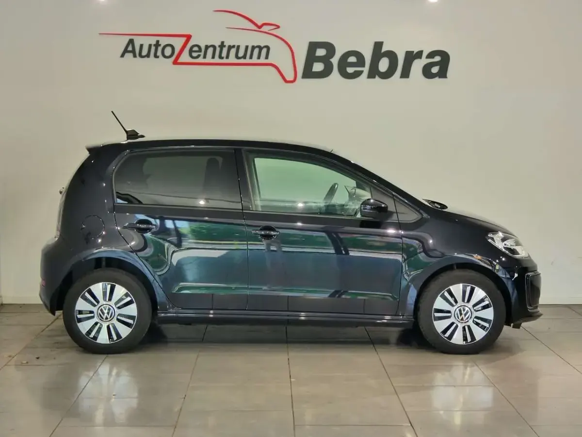 Gebraucht VW e-up! Style 61 kW (83 PS) 2022 Deep black Kleinwagen