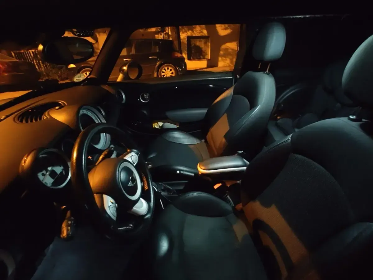 Käytetty Mini John Cooper Works 211 HP (155 kW) 2009 Hopea Viistoperä