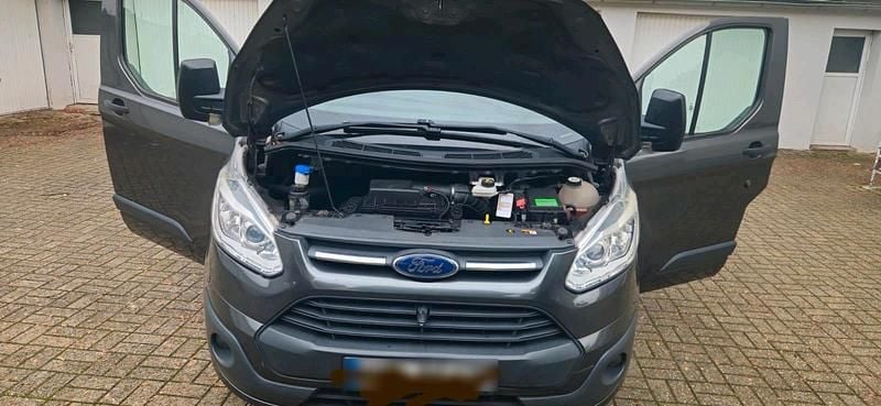 Second-hand Ford Transit Custom 125 CP (91 kW) 2015 Gri Monovolum