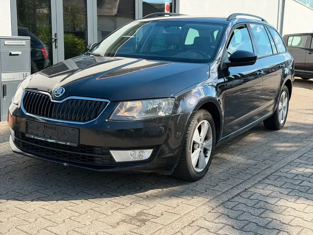 Gebraucht Skoda Octavia Elegance 105 PS (77 kW) 2014 Schwarz Kombi